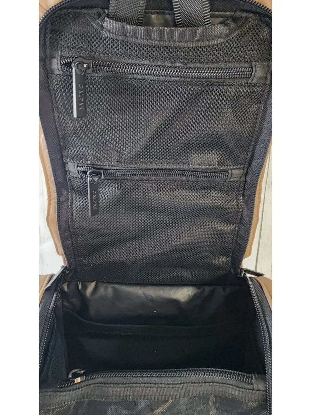 CALPAK LUKA HANGING TOILETRY TRAVEL COSMETIC BATHROOM BAG CHOCOLATE TAN BROWN